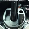 車载電子煙菸灰缸 「車載電子煙菸灰缸」是專為 IQOS ILUMA PRIME 使用者設計的多功能車用配件,整合了充電、收納與煙灰缸三項核心功能